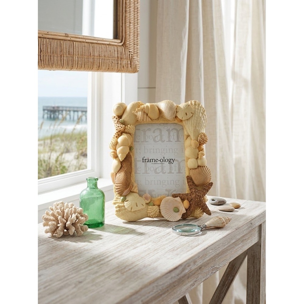 Frame-ology Seashell 4x6 Picture Frame Beige Coastal Resin Shells